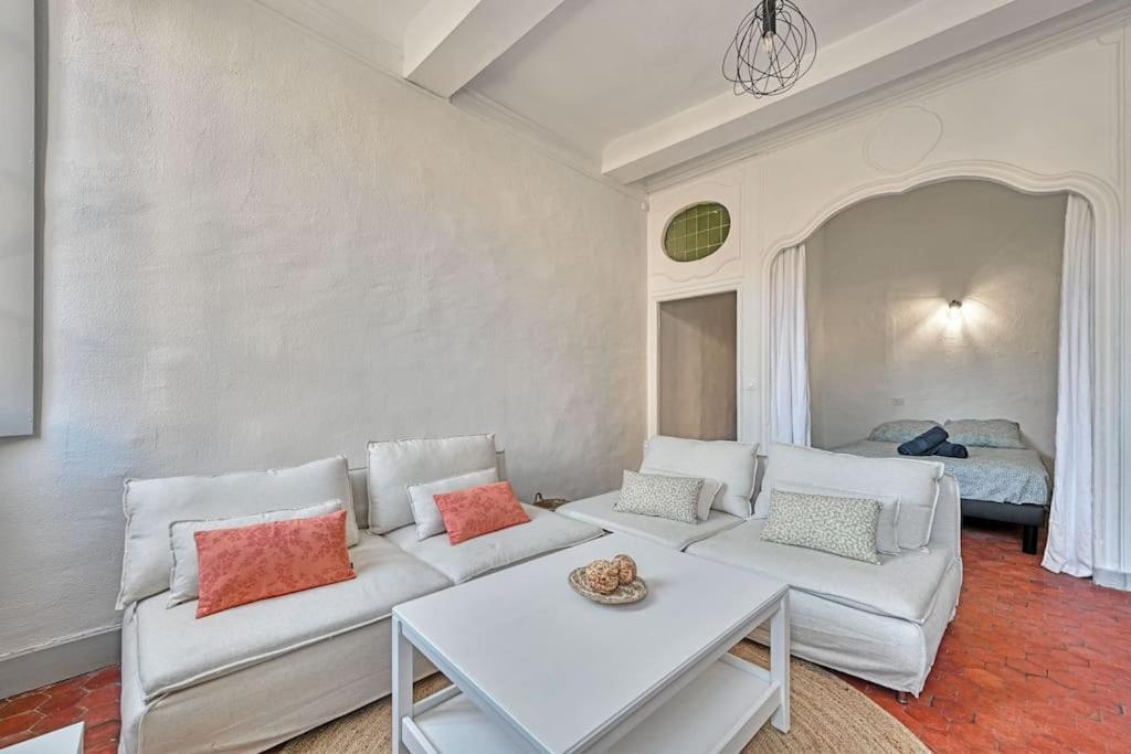 Les Brunes - Wi-fi - Centre - Proche Theatres Apartment *